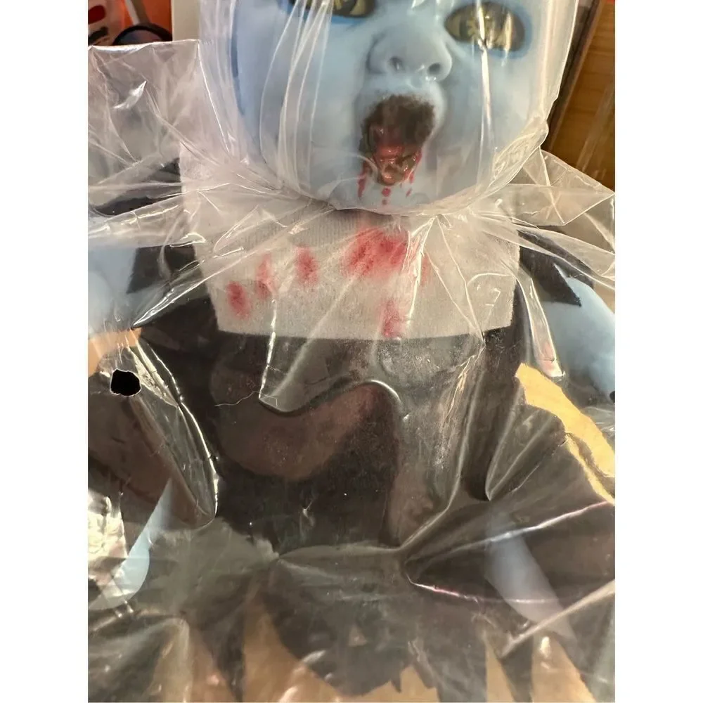 Mezco 2005 Living Dead Dollies-Lilith LE 600 NIB